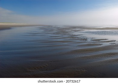 Pacific Ocean Shoreline At Long Beach Peninsula, Washington