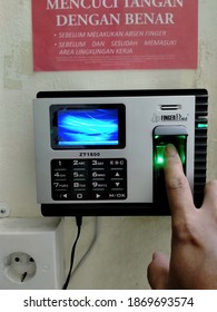 Pacific Place, Senayan, Kebayoran Baru, South Jakarta, November 29, 2020: The People Is A Fingerprint To Opening Sign In Pacific Place, Senayan, Kebayoran Baru, South Jakarta On November 29, 2020  