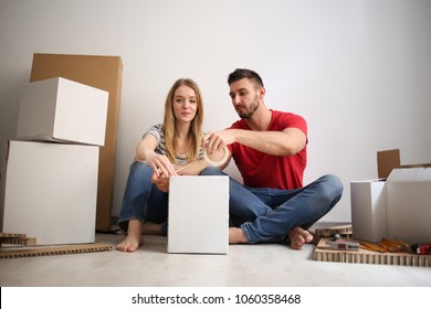 Couple Laptop Packing Into Cardboard Boxes Stock Photo (Edit Now) 64337707