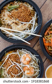 Pad Thai Noodle Bowl For Takeout Takeaway In A To Go Dish