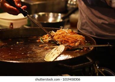 Pad Thai, Rice Noodle, Street Food, Hot Dish, Bean Sprouts