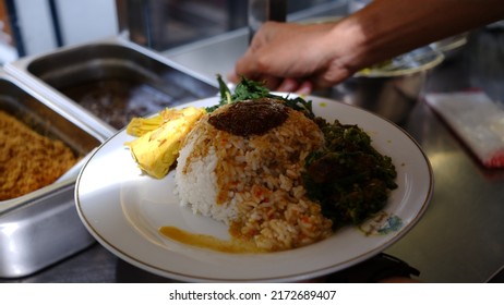 Padang Rice With Various Side Dishes