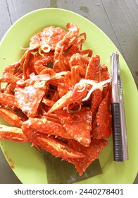 Padang sauce crab is an Indonesian seafood dish consisting of crab served with hot and spicy Padang sauce. This food is one of the two most popular ways of serving crab in Indonesia