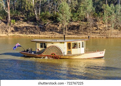 Paddle Boat Billy Tea On The Murray River At Echuca, Victoria, Australia - 29 March 2013