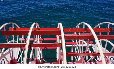 Paddle Wheel Tahoe Queen Abstract