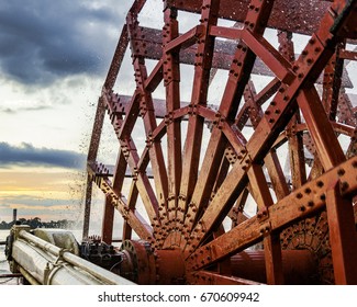 Paddlewheel Of The American Queen, The Largest Steamboat Ever Built!