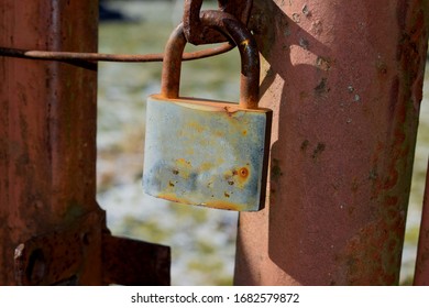 Padlock On Old Door, Closed Door, Stop Coronavirus