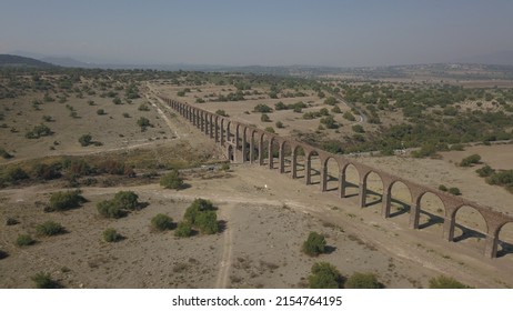 Padre Tembleque Aqueduct, hydraulic systems over 400 years old, located in the state of Hidalgo, Mexico.