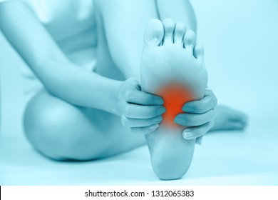 Pain In The Foot Of The Elderly.Symptoms Of Peripheral Neuropathy.
Most Symptoms Are Numbness In The Fingertips And Foot.