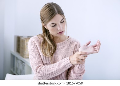 Painful Wrist In A Woman