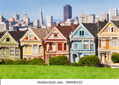 Painted Ladies And San Francisco View 