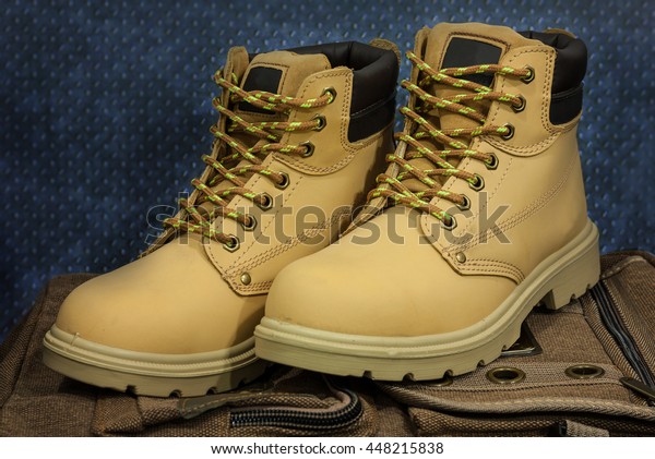 trendy steel toe shoes