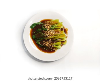 Pakchoy o Bok choy o Pokchoy asfixiado con ajo y salsa de ostras o BokChoy frito. Cocina china.