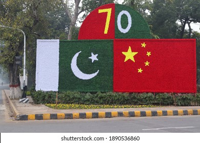 Pakistan China Flag In Lahore Pak China Flag Mall Road Lahore