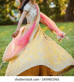 Pakistani Indian Bride Wedding Lehenga Dress And  Jewelry