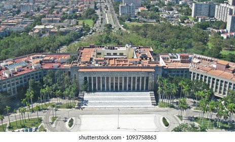 Palace Of The Revolution, Headquarters Of The Central Committee Of The Communist Party Of Cuba
Havana, Cuba
01/18/2008