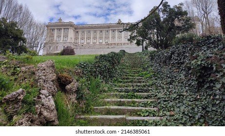 Palacio Real Madrid Desde Parque