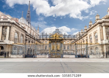 Palais de Justice de Paris (Paris Law Courts). Palais de Justice, one of most important official buildings in Paris, it was site of former royal palace of Saint Louis.