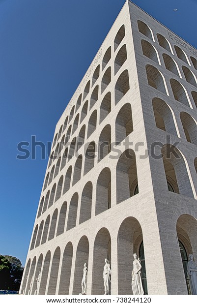 Palazzo Della Civilta Italiana Aka Colosseo Stock Photo Edit Now