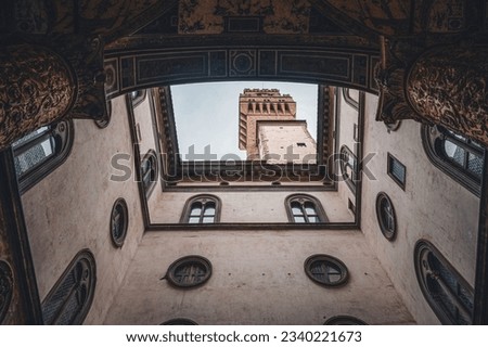 Palazzo Vecchio Courtyard, bottom view, wide angle