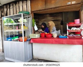 Palembang, Indonesia - March 01, 2021: Portrait Of Selling Food (warung Pecel Lele) In Indonesia