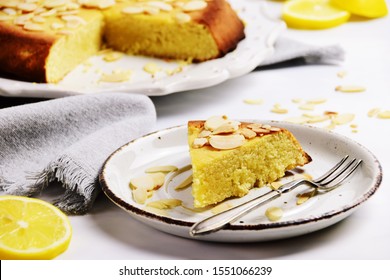 Paleo diet lemon cake. Sugar free, dairy free and gluten free cake.