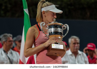 Palermo, Italy, July 28 2019 Jil Teichmann Bacia La Coppa During The 30Â° Palermo Ladies Open 2019 - Finale - Jil Teichmann Vs Kiki Bertens TENNIS INTERNAZIONALI