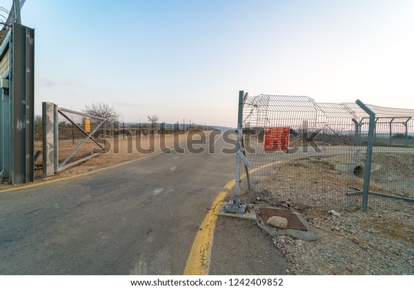 Palestine border checkpoint\
settlements