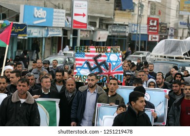 Palestinians Protest The U.S.-sponsored Draft Resolution Condemning Hamas In General Assembly Of The United Nations Meeting, In Rafah Southern Gaza Strip On Dec 06, 2018. 