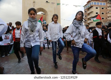 Palestinians Protest The U.S.-sponsored Draft Resolution Condemning Hamas In General Assembly Of The United Nations Meeting, In Rafah Southern Gaza Strip On Dec 06, 2018. 