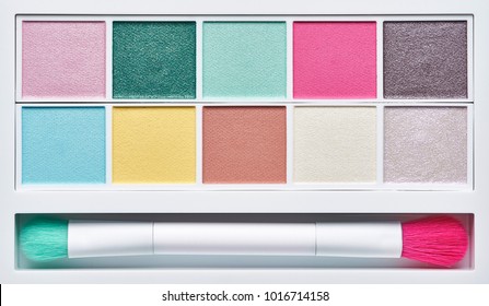 Palette Of Cosmetic Eye Shadow, Pearlescent Shades, With A Brush For Application, Isolated On White Background