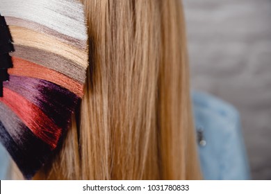 Bilder Stockfoton Och Vektorer Med Blonde Hair Dye Shutterstock