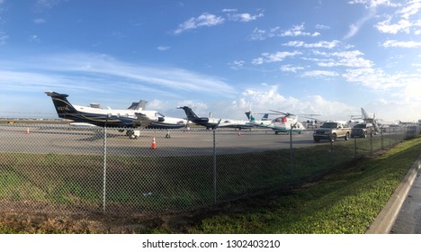 Palm Beach Airport Florida Usa February Stock Photo 1302403210 ...