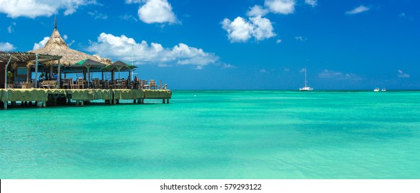 Palm beach at Aruba in the Caribbean Sea