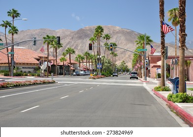 PALM DESERT - CIRCA SEPTEMBER 2011: The El Paseo Shopping District Is Known As The 