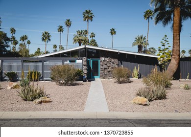 Palm Springs, CA / USA - March 2 2018: Mid-century Modern Houses In Palm Springs, California