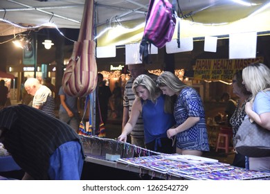 Palm Springs, CA/USA - 09/13/18: Mother And Daughter Shop At A Street Fair Called Village Fest