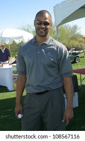 PALM SPRINGS - FEB 7: Dondre Whitfield At The 15th Frank Sinatra Celebrity Invitational Golf Tournament At Desert Willow Golf Course On February 7, 2003 In Palm Springs, California