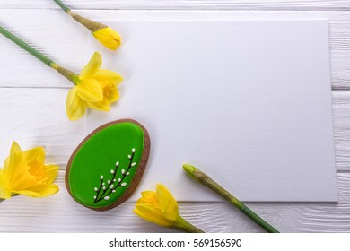 Palm Sunday. Easter egg gingerbread and daffodils