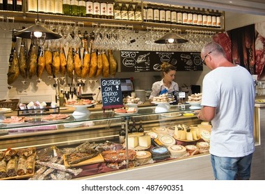 Tapasbar Images Stock Photos Vectors Shutterstock