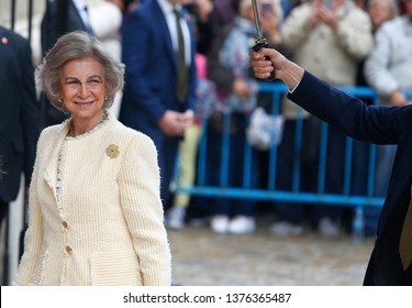 Palma De Mallorca / Spain - April 21 2019: Spanish Queen Sofia Arrive To Palma De Mallorca Cathedral To Attend An Easter Sunday Mass. 