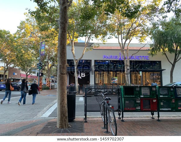 Palo Alto California Usa July 13 の写真素材 今すぐ編集