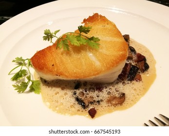 Pan Seared Sea Bass With Sauce