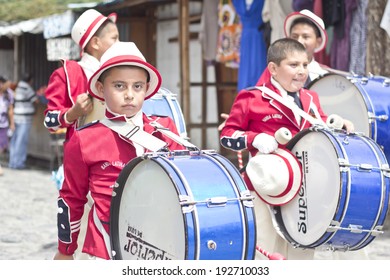 PANAJACHEL, GUATEMALA - SEPTEMBER 14, 2013: Students Take Part On A School Parade Celebrating The Independence Of Guatemala's Anniversary. September 14, 2013 In Panajachel, Guatemala