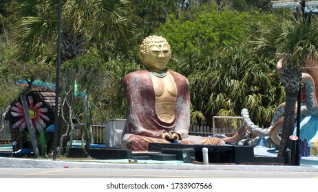 PANAMA CITY BEACH, FLORIDA, USA - MAY 13, 2020: Whimsical Statues At A Miniature Golf Course On The Beach