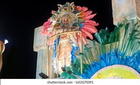 Panama City, Panama - February 22 2020: Panama Carnival 2020 In Panama City - Beautiful Queen Dressed Up In Traditional Costume In Carnival Parade. Reina Del Carnaval.