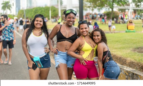 Panamanian women