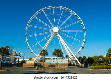 Panama City, Florida USA - September 29, 2019:  The New Skywheel Ferris Wheel, Opened In 2018, Located In The Popular Pier Park Across The Beach.