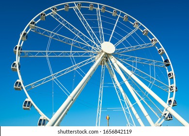 Panama City, Florida USA - September 29, 2019:  The New Skywheel Ferris Wheel, Opened In 2018, Located In The Popular Pier Park Across The Beach.