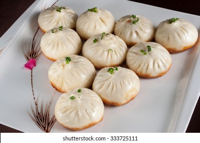 Pan-Fried Baozi Stuffed With Pork